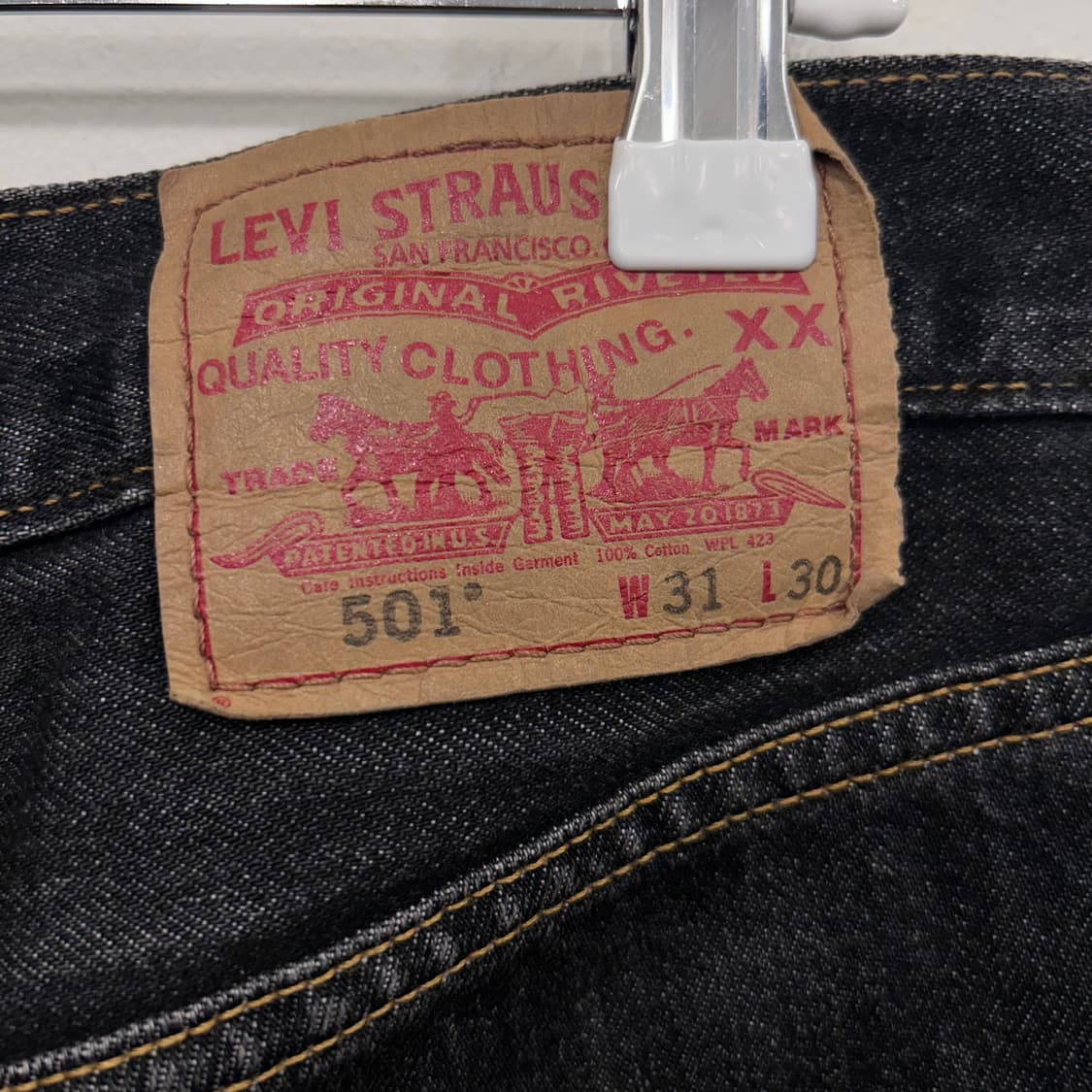리바이스 501 오리지널 레귤러핏 진청 데님팬츠 상품이미지4