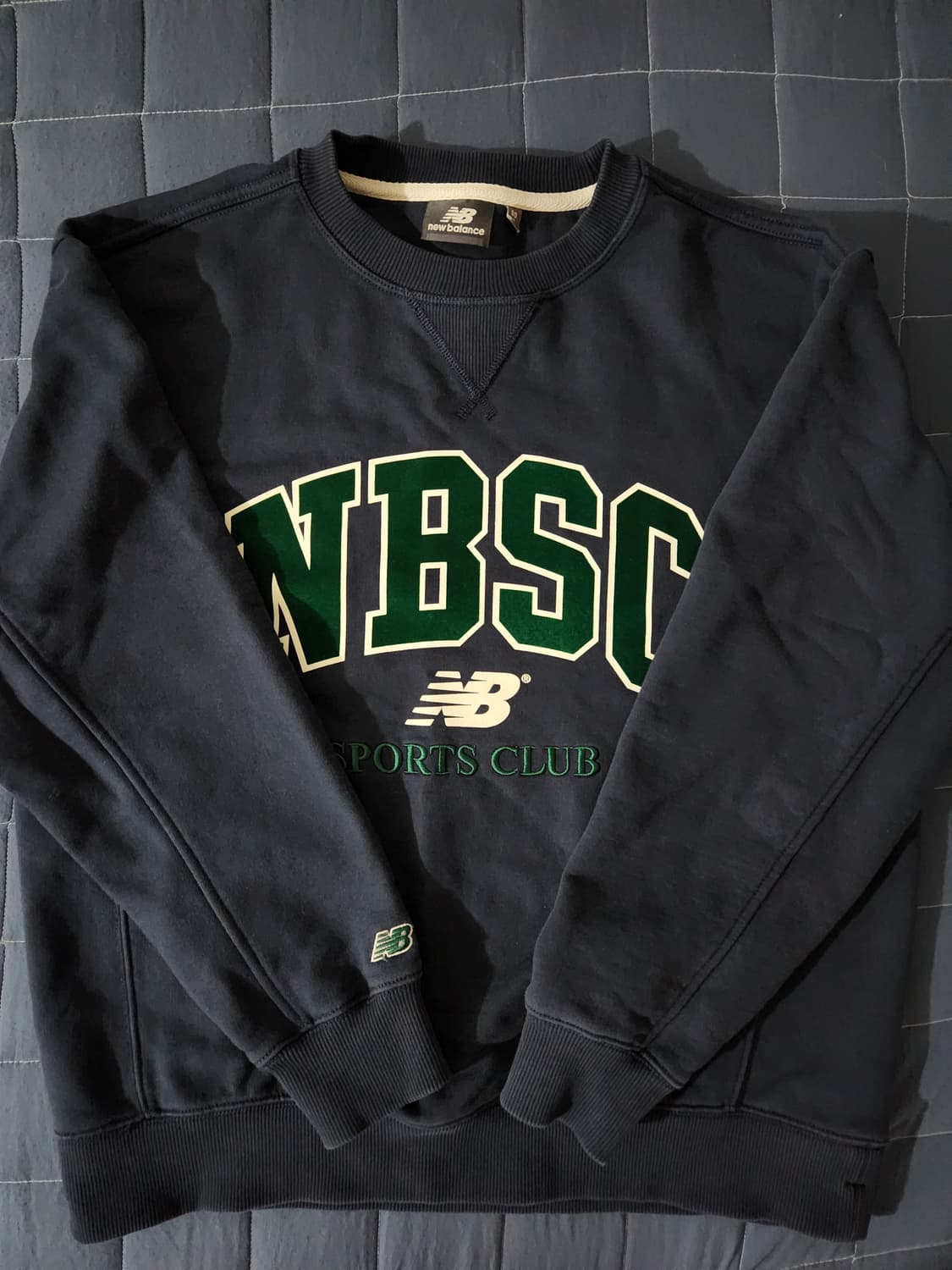 뉴발란스 맨투맨 상품이미지1