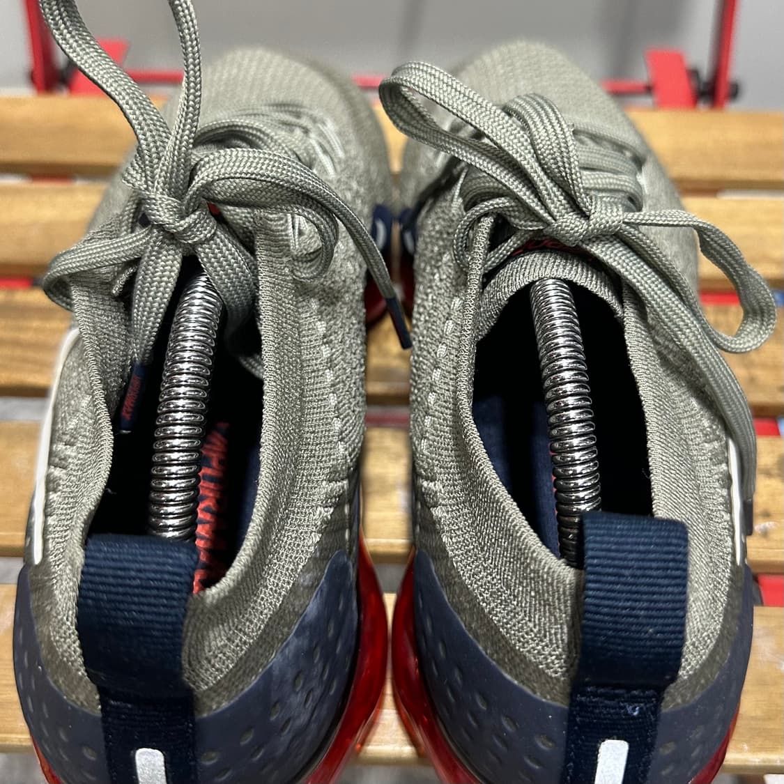 275) 나이키 운동화 남성 에어 베이퍼맥스 플라이니트 카키 레드 상품이미지5