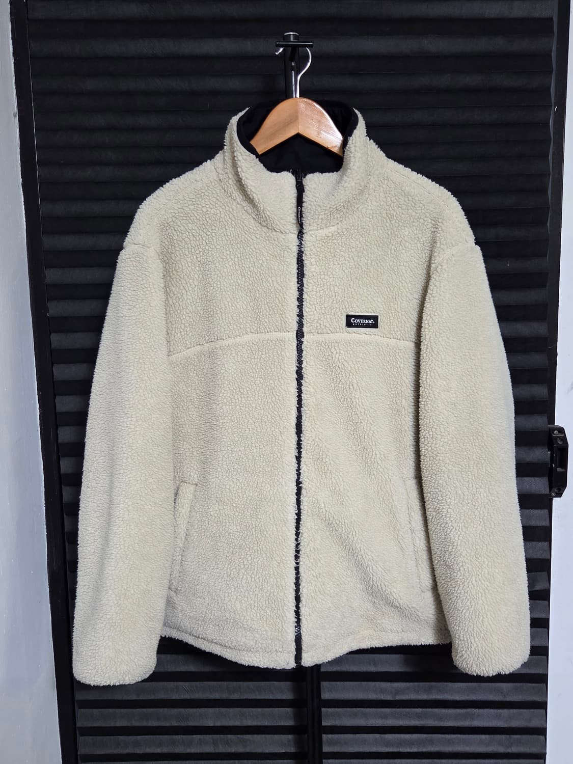 [커버낫] 빅로고 리버시블 플리스 자켓 | 00020 상품이미지1