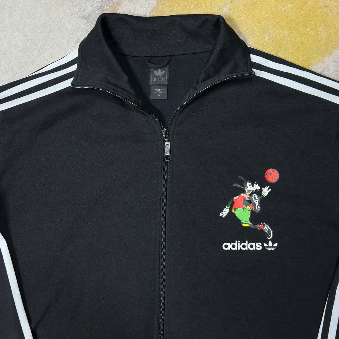 아디다스 00s 구피 콜라보 트랙탑 XL 상품이미지2