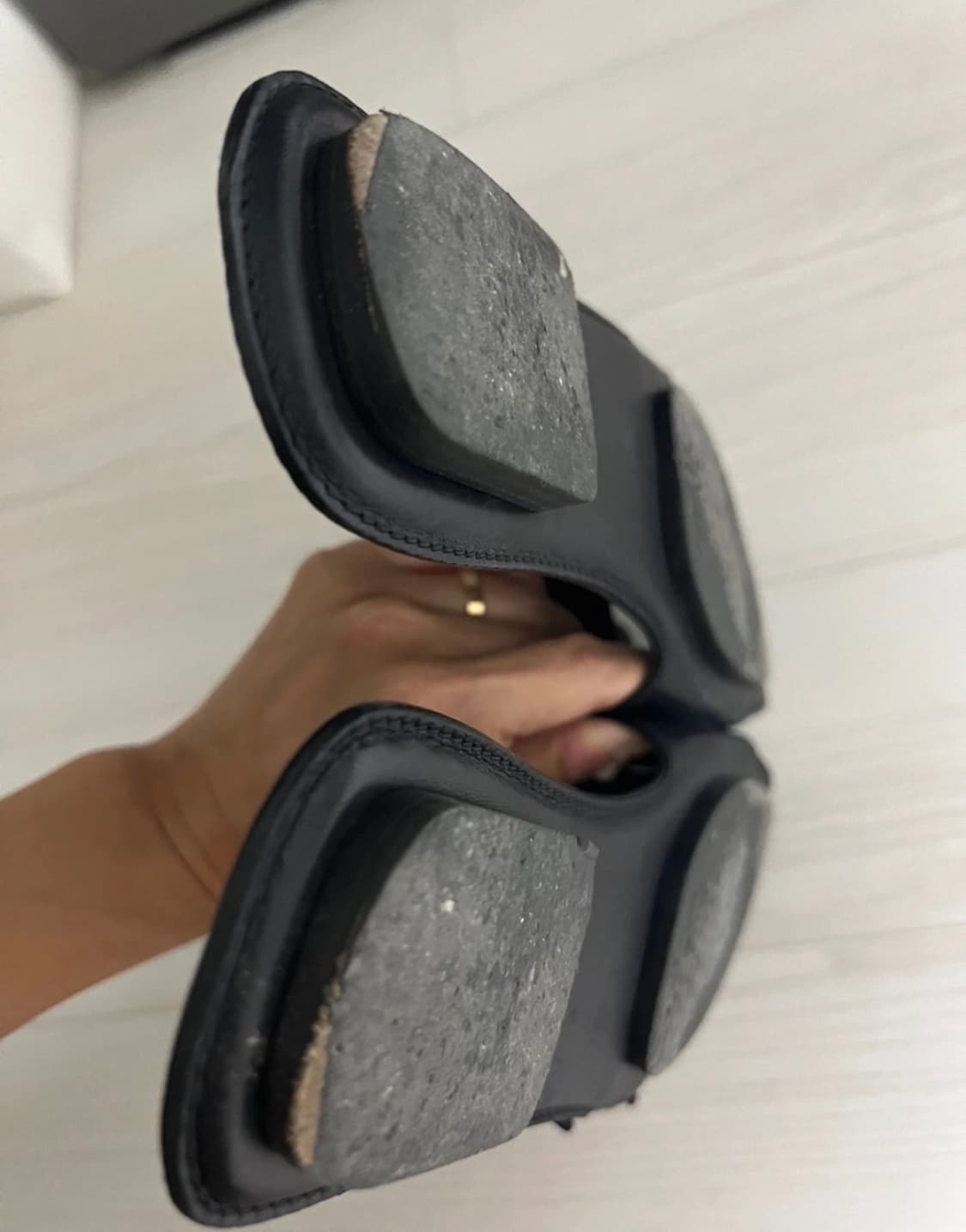 Hermes 에르메스 37/240 버클 오란 블랙 슬리퍼 상품이미지5