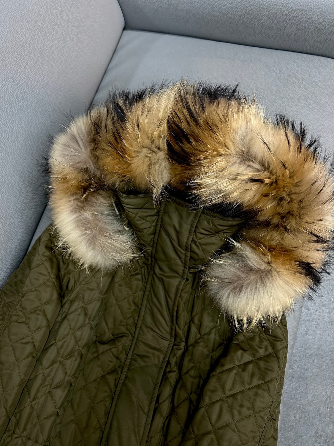 버버리 천연퍼 후드 퀼팅 자켓(XS/44~55) 상품이미지4