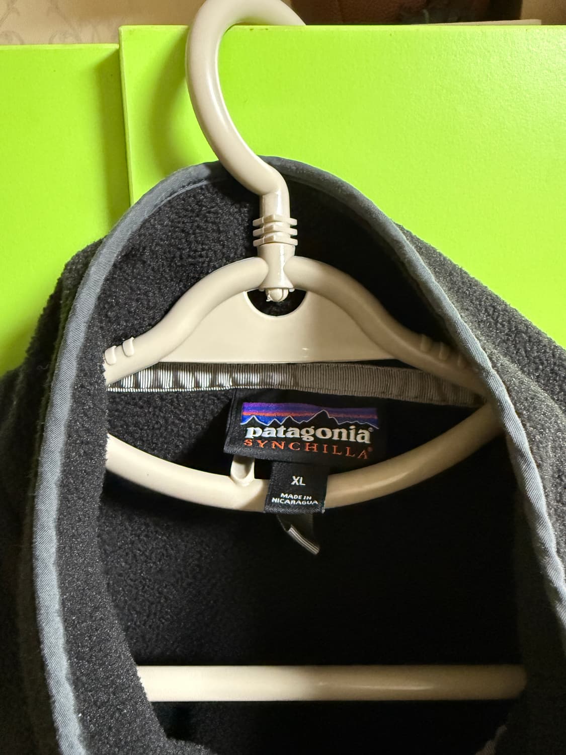 파타고니아 신칠라 블랙 포지그레이 헤비웨이트 상품이미지3