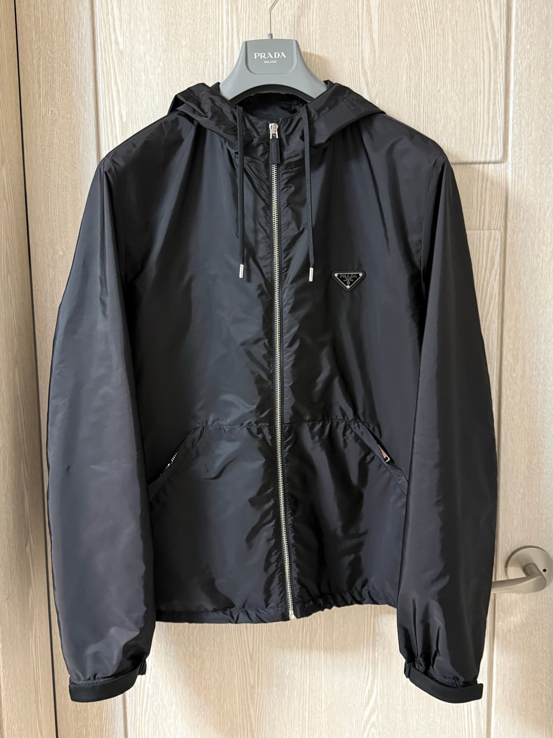 25ss 프라다 바람막이 52. (백화점 구매제품) 상품이미지2