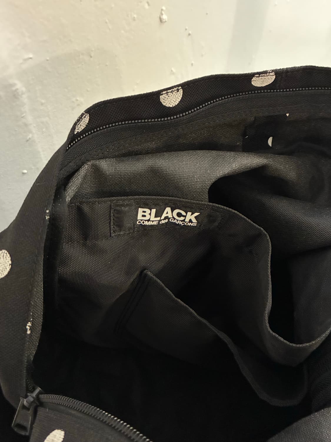 꼼데가르송 블랙 도트 백팩 상품이미지9