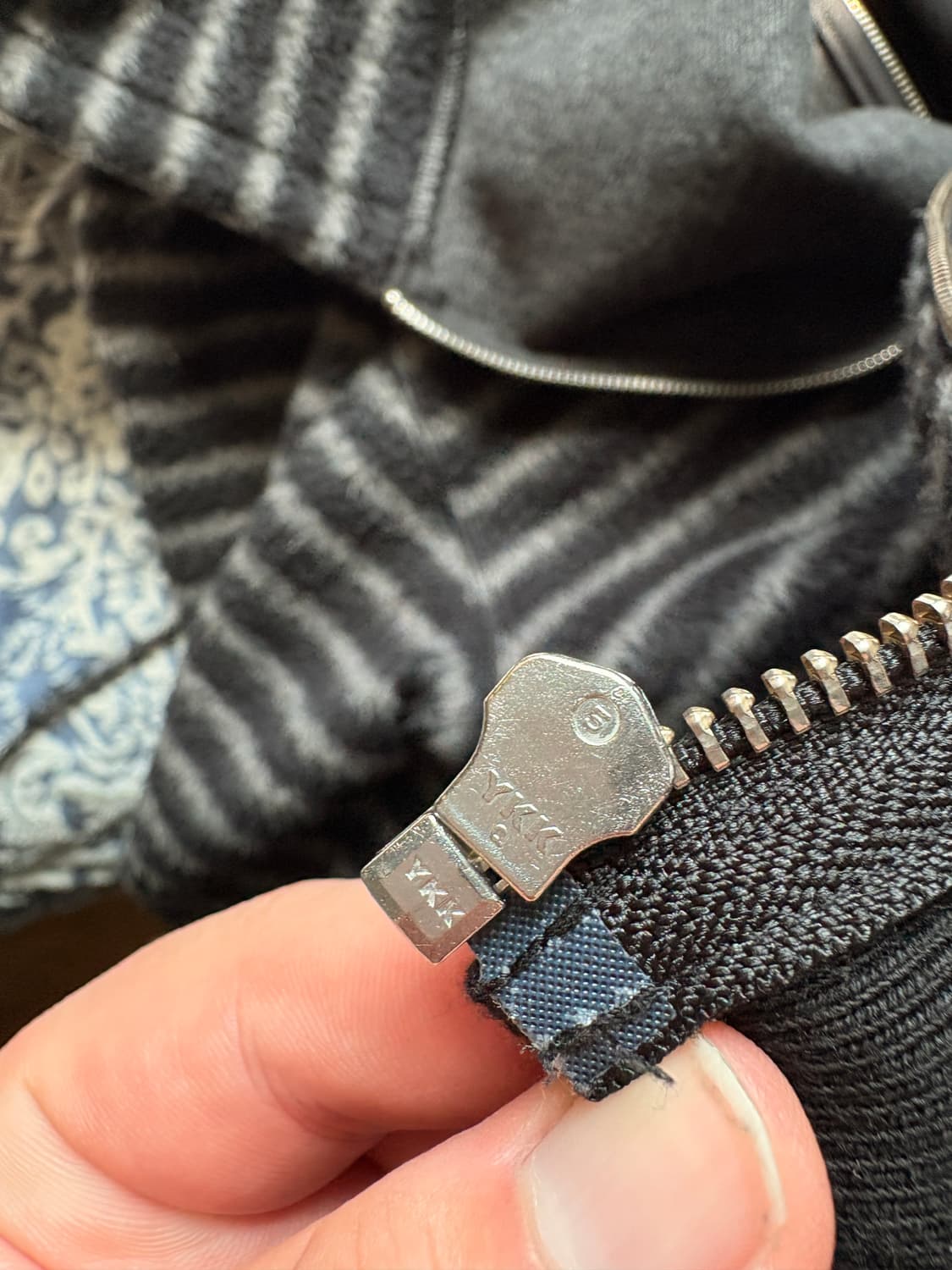 슈프림 브러쉬드 블랙 23fw XL 상품이미지5