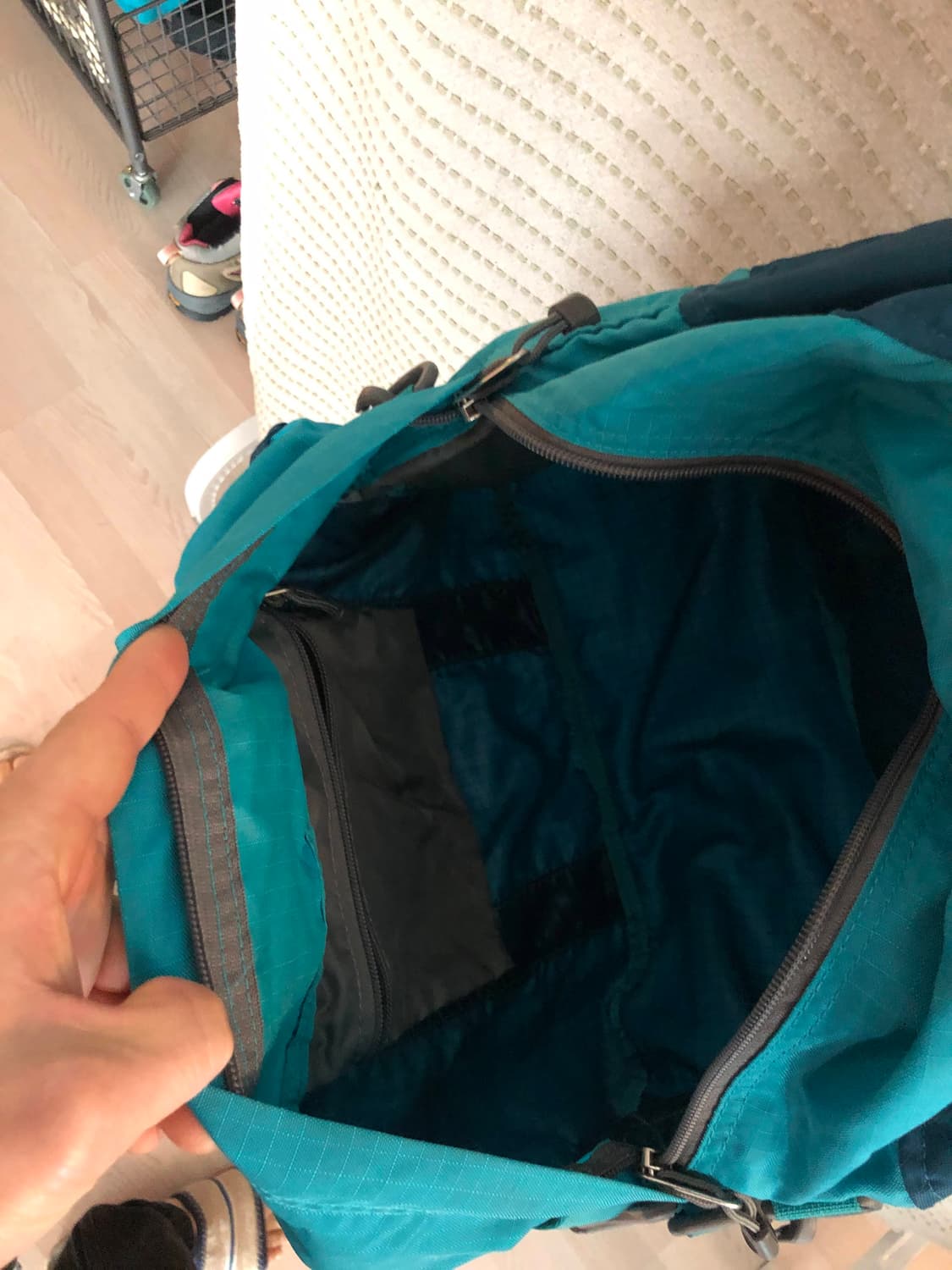 노스페이스 에메랄드 컬러 러닝백 숄더백 헬스백 상품이미지3