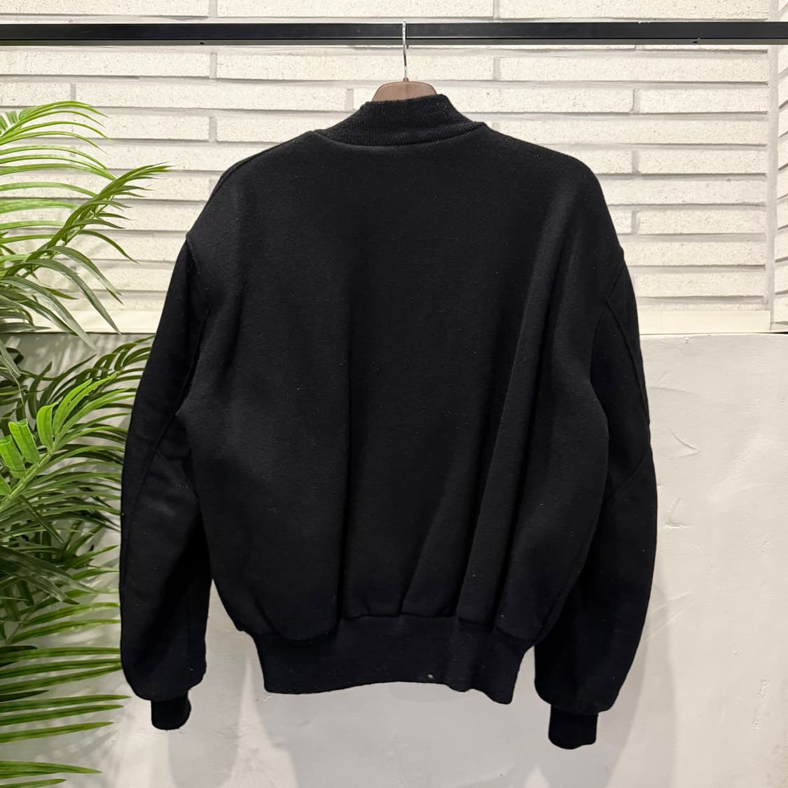 DeLong 드롱 오리지널 NHL 울 바시티자켓 레더포켓 마스코트 디테일 상품이미지2