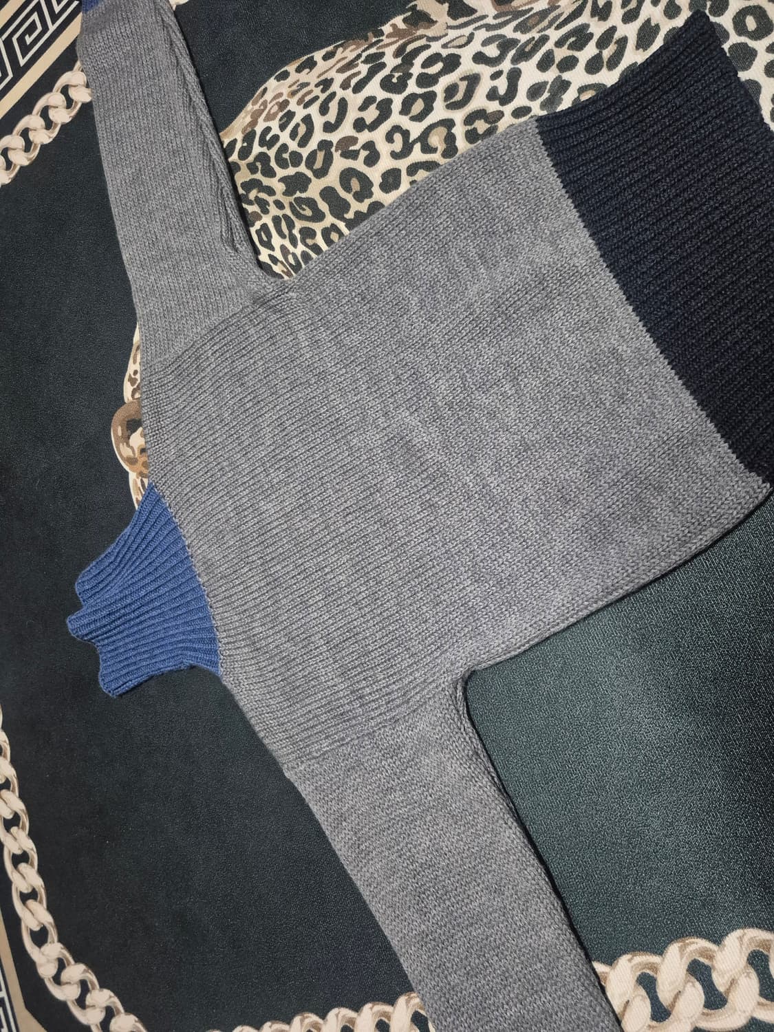 (나이젤 카본 착용)나이젤 카본 조지로우 롤 넥 니트 스웨터 46 정품 상품이미지4