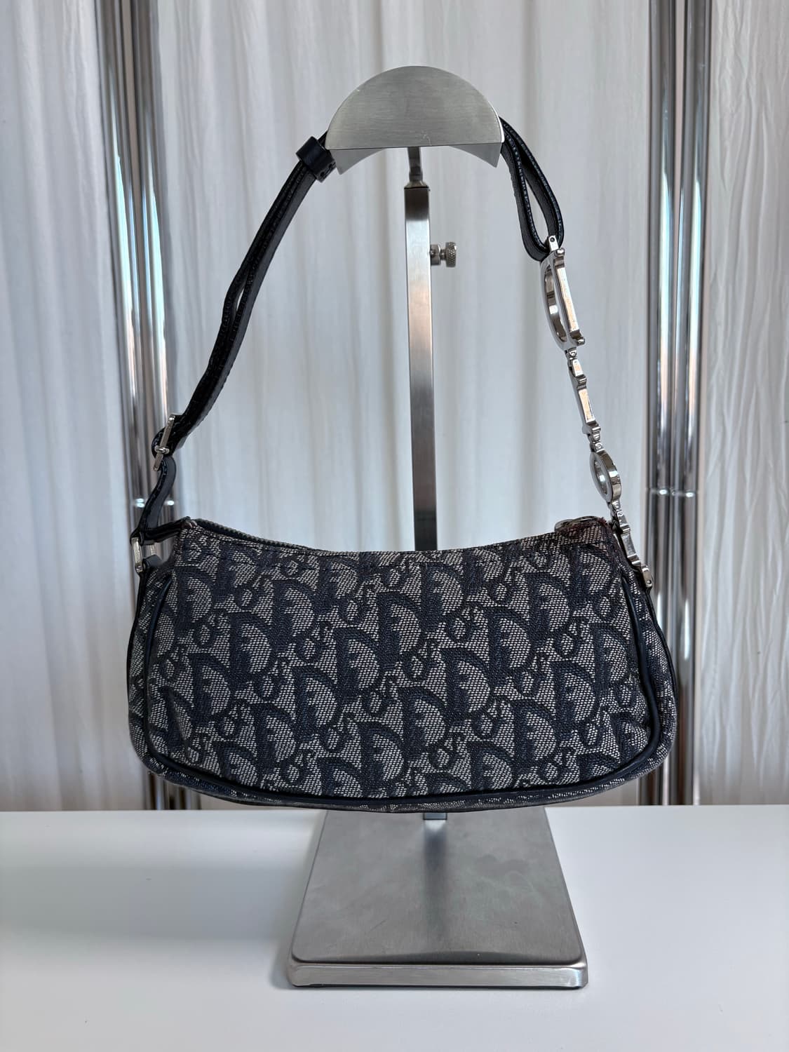 디올 디링 오블리크 숄더백 상품이미지8