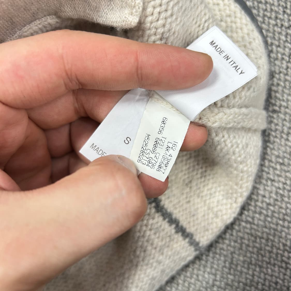 브루넬로 쿠치넬리 캐시미어 후드 니트 케이트(S) 상품이미지6