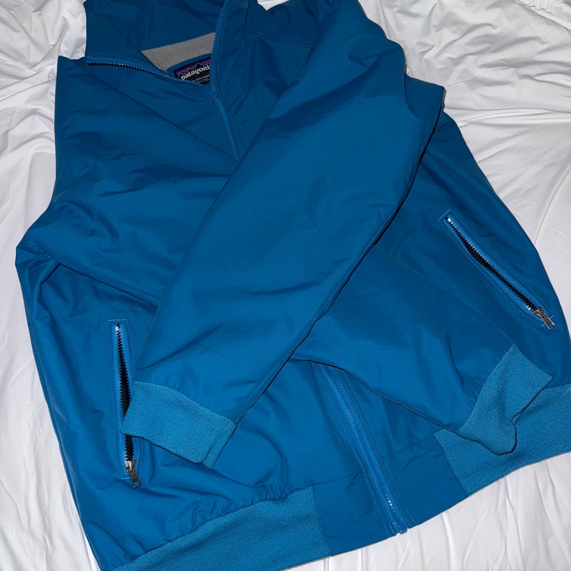 파타고니아 쉘드 신칠라 봄버 자켓 블루 상품이미지4
