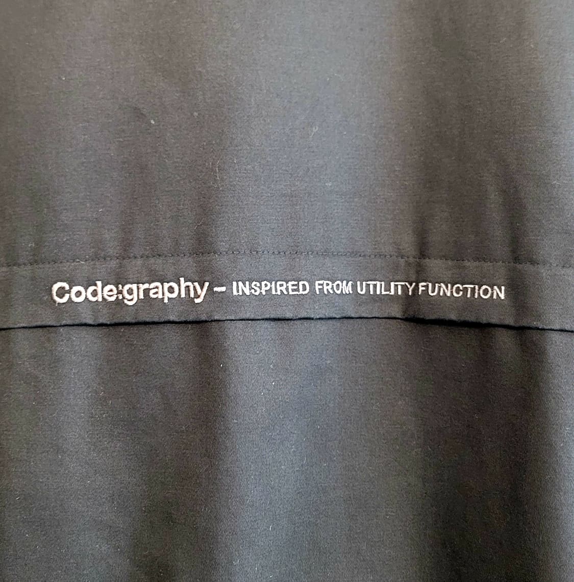 코드그라피 투웨이지퍼 투빅포켓 유틸리티 숏자켓 판매 상품이미지6