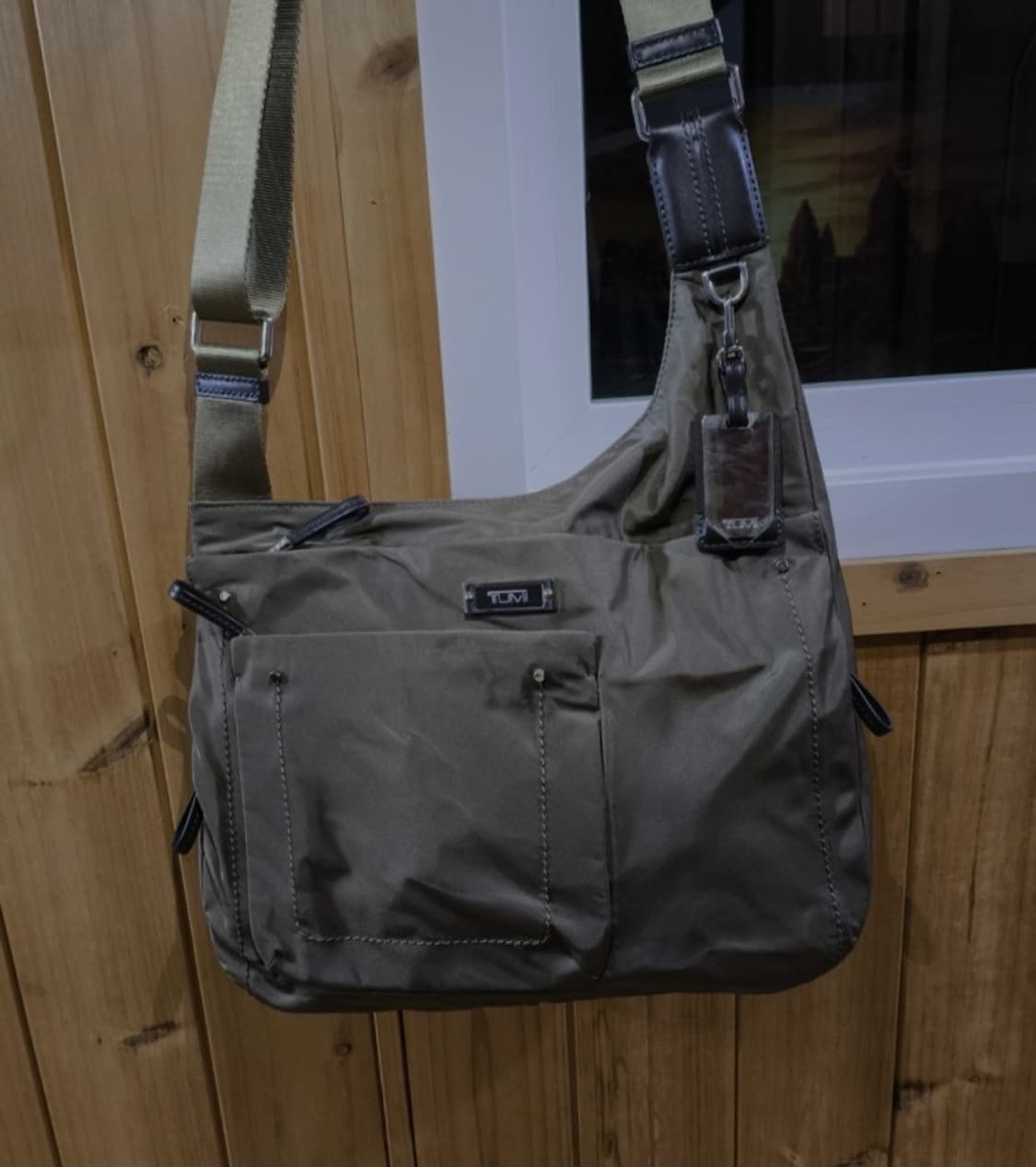 투미 보야져 수마트라 크로스백 상품이미지1