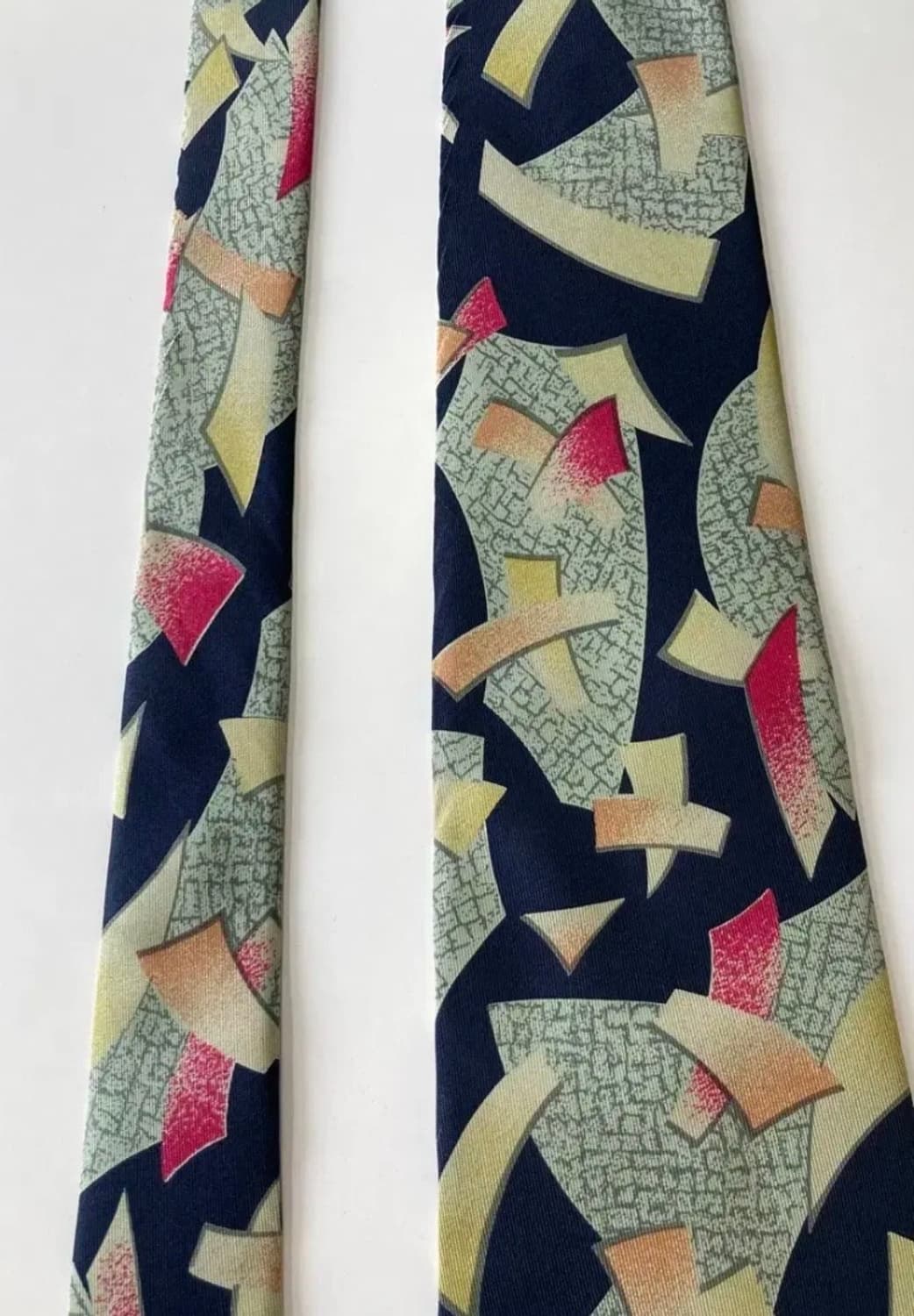 트루사르디 넥타이 상품이미지3