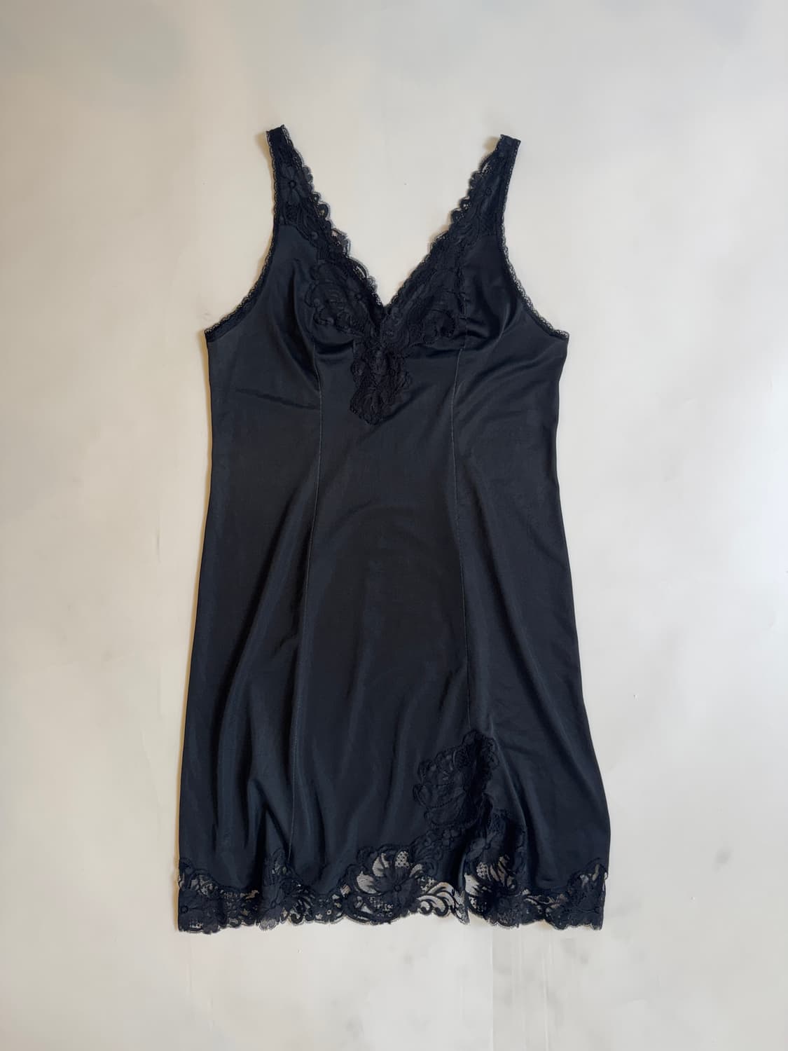 Black Lace-Trim Slip Dress  상품이미지1