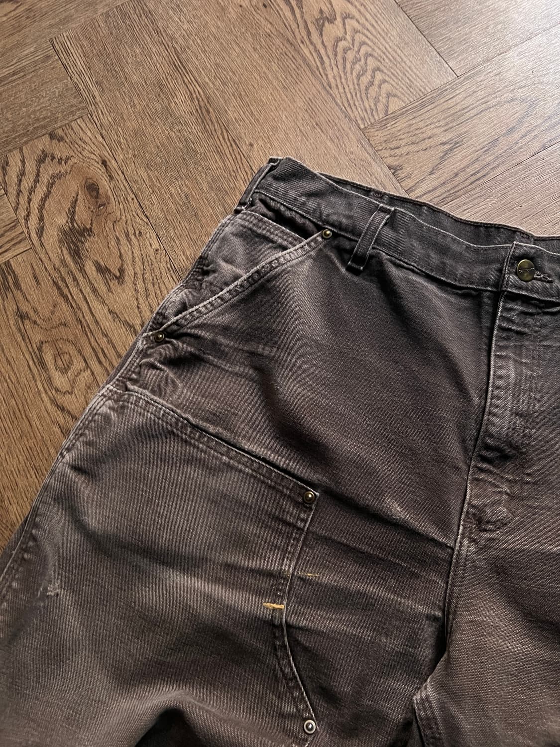 [36]칼하트 USA 하드 페이딩 다크브라운 더블니 워크 팬츠 상품이미지4