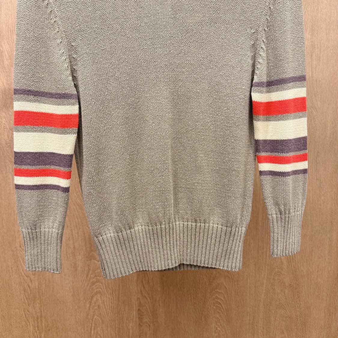 마크 제이콥스 크루넥 니트 스트라이프 소매 포인트 베이지 상품이미지5