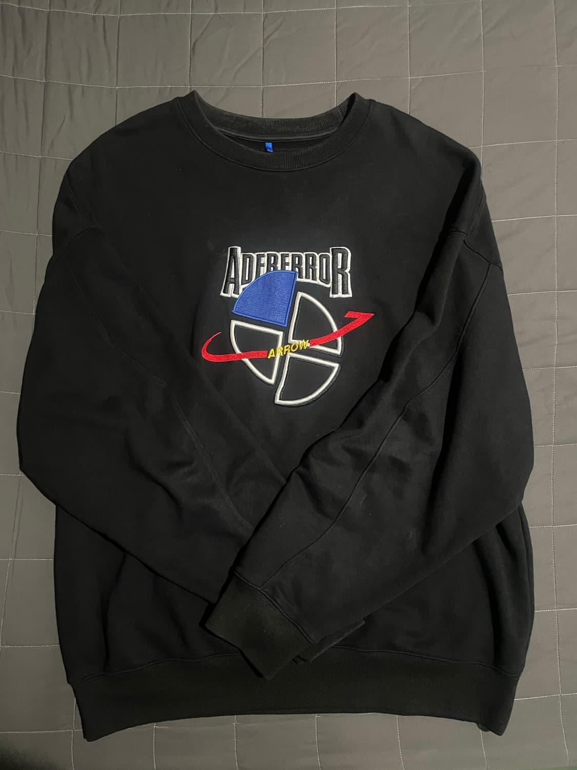 아더에러 맨투맨  상품이미지1