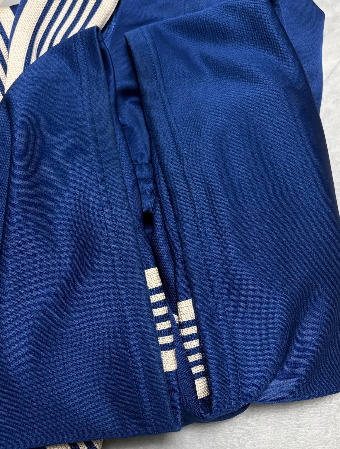 니들스 HD 트랙팬츠 로얄 상품이미지5