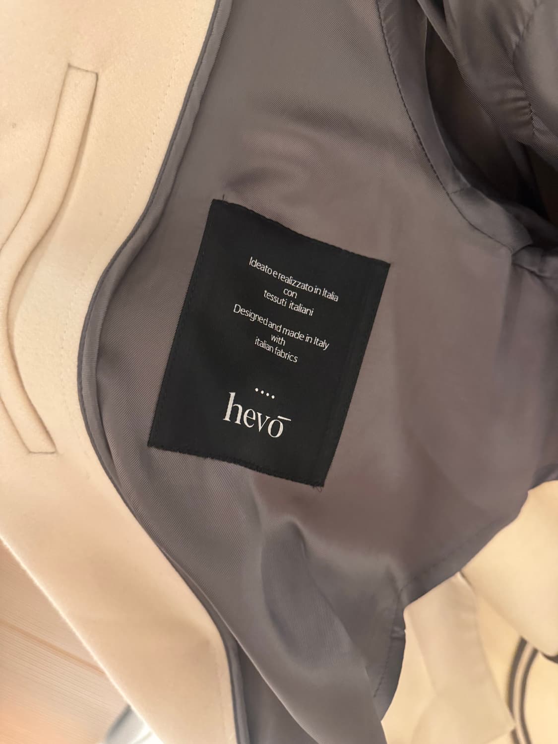 헤보 화이트 롱코트 상품이미지3