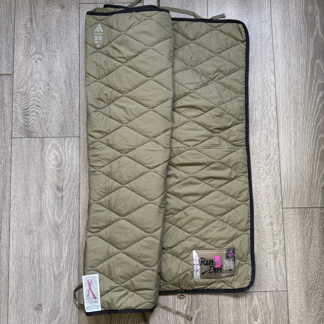 나이키 ACG 써마핏 Rope de Dope 블랭켓 담요 상품이미지1