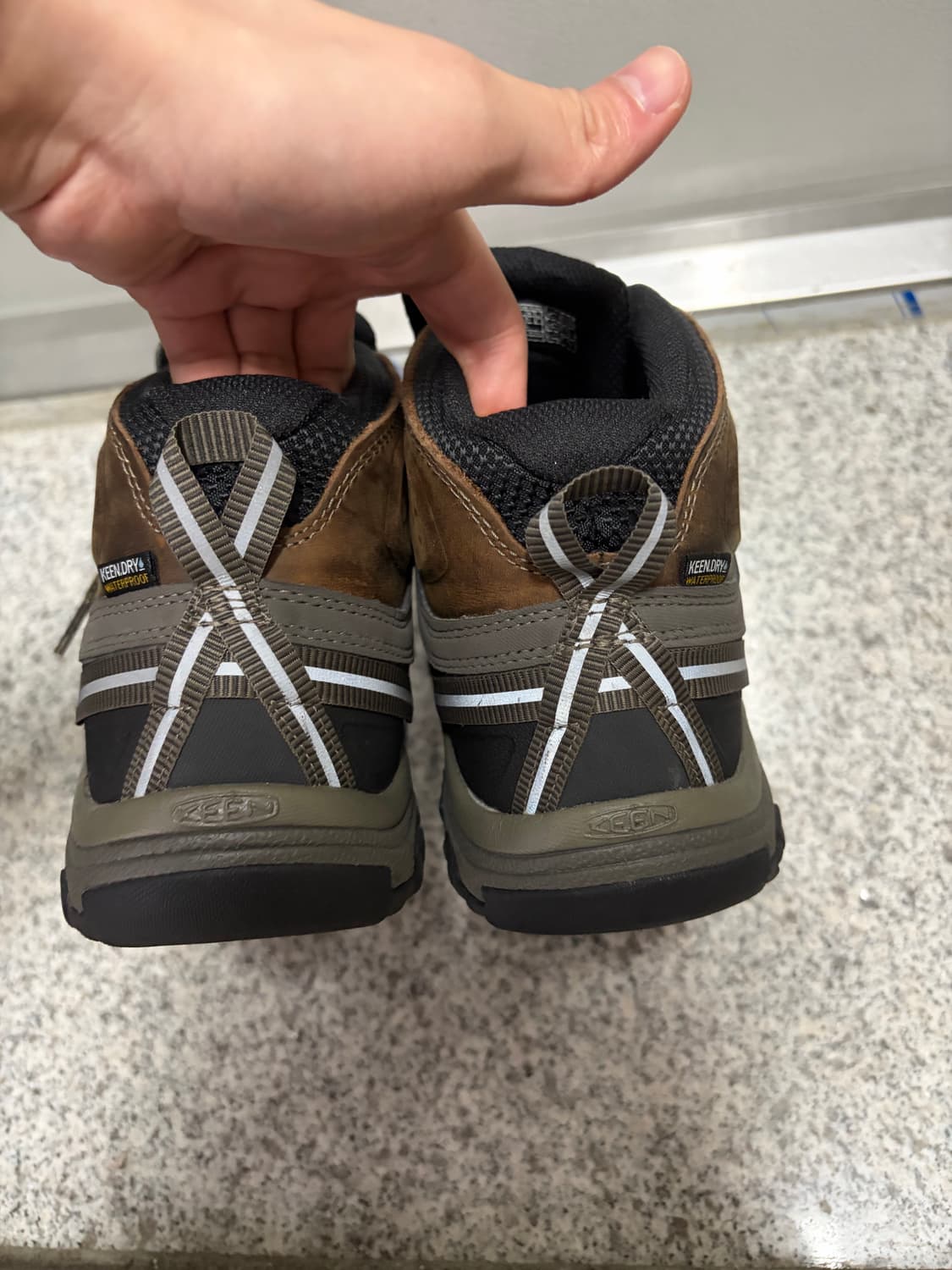 270 keen 킨 타기3 트래킹화 등산화 상품이미지3