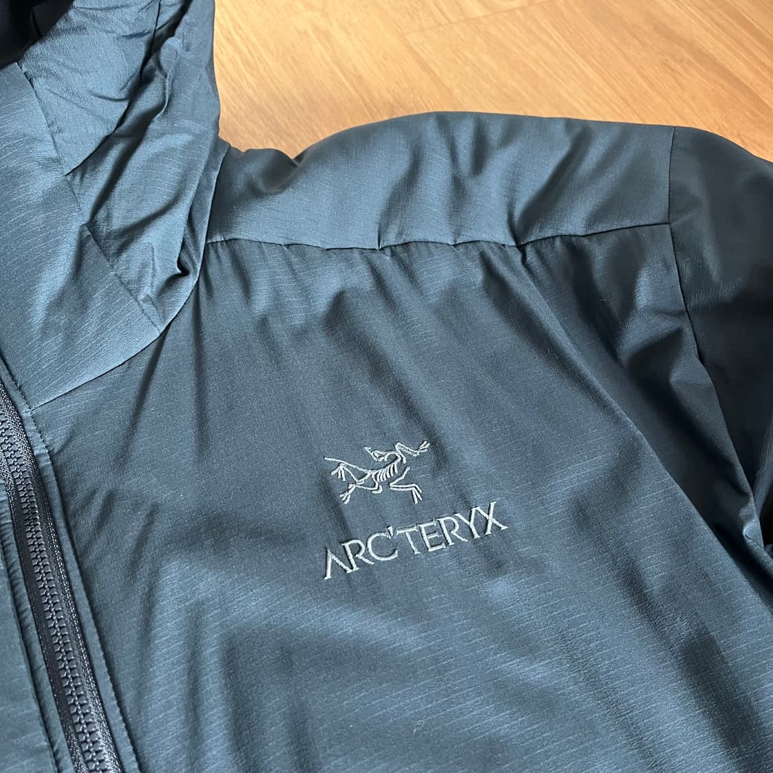 아크테릭스 아톰 AR 후디 블랙 사파이어 XXL 헤비웨이트 2XL 상품이미지2