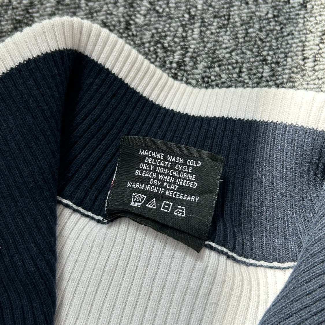 폴로 진스 성조기 넥 로고 크롭 하프집업 니트 상품이미지9