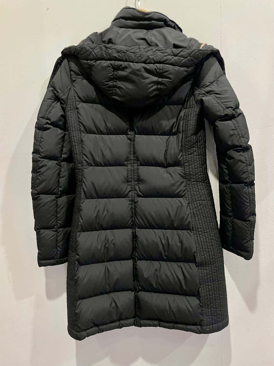 버버리 브릿 블랙 패딩 XS 정품 상품이미지2