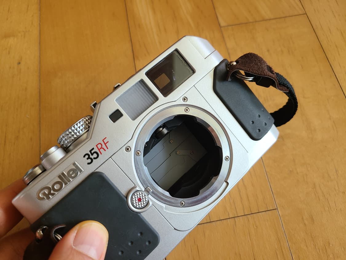 롤라이 35 RF 카메라 + 보이그랜더 40mm F1.4 렌즈 상품이미지4