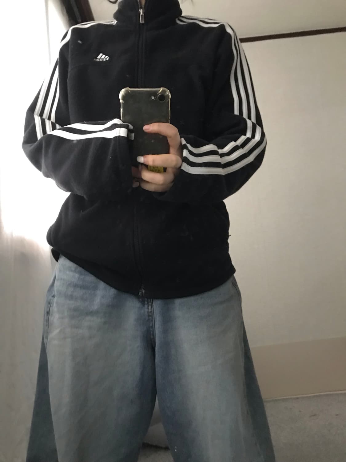 아디다스 검흰 후리스 집업 상품이미지5