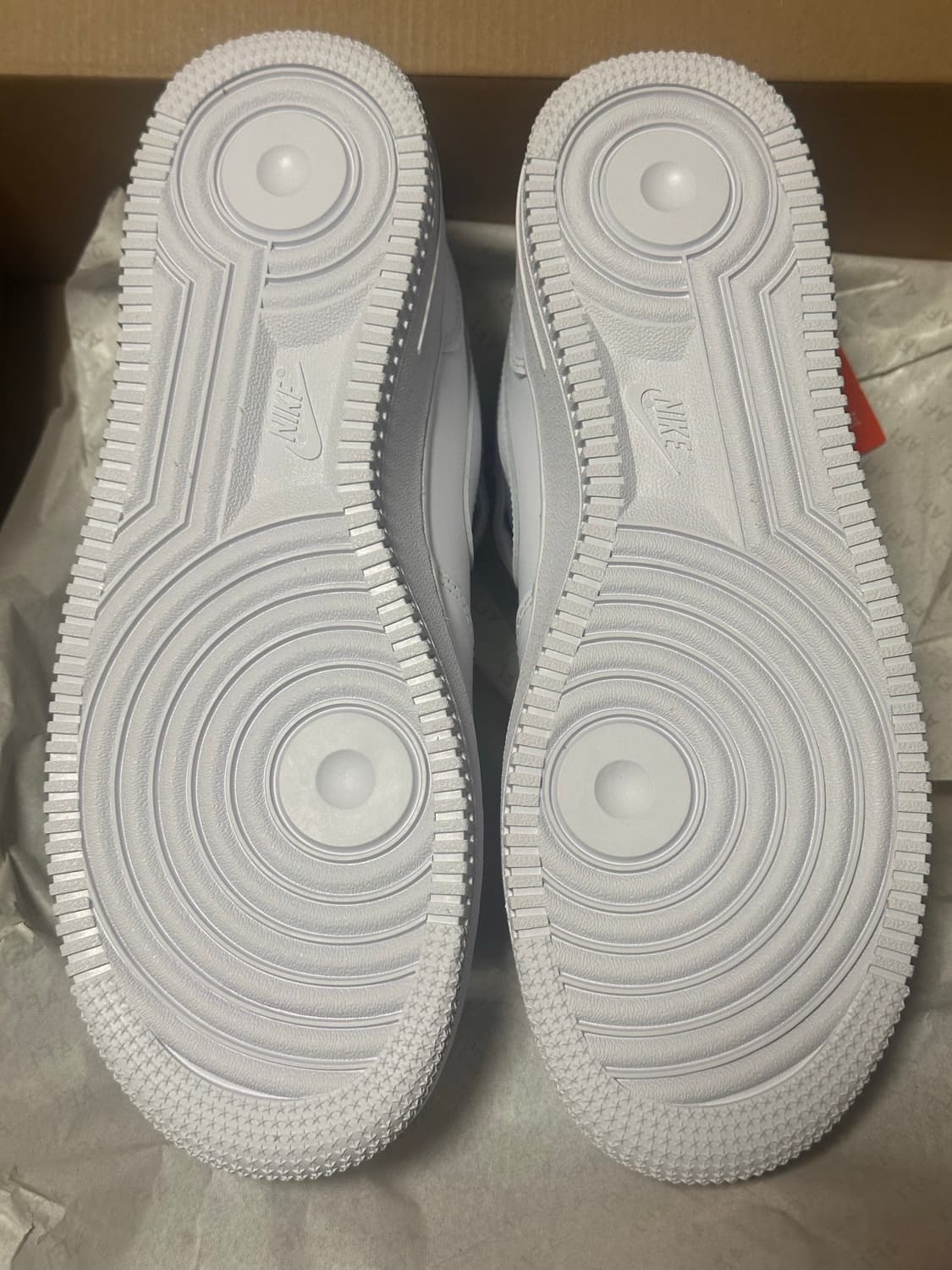 우먼스 나이키 에어포스 미드 화이트 상품이미지3