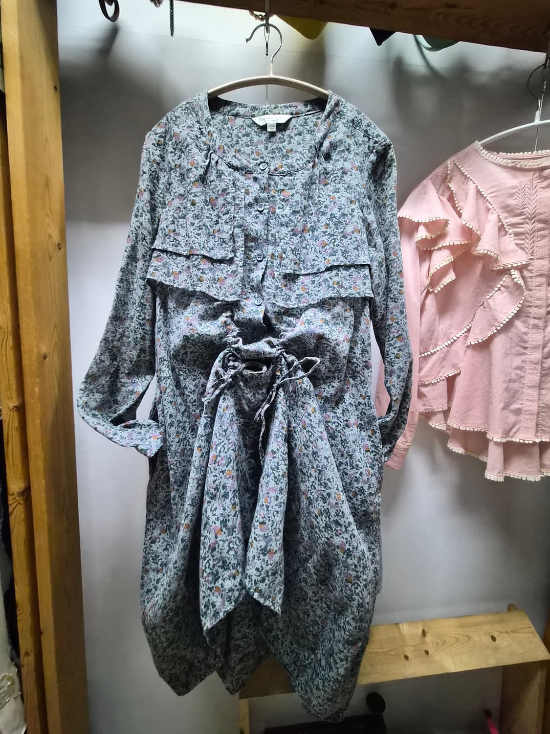 써스데이아일랜드 셔링 원피스 상품이미지6