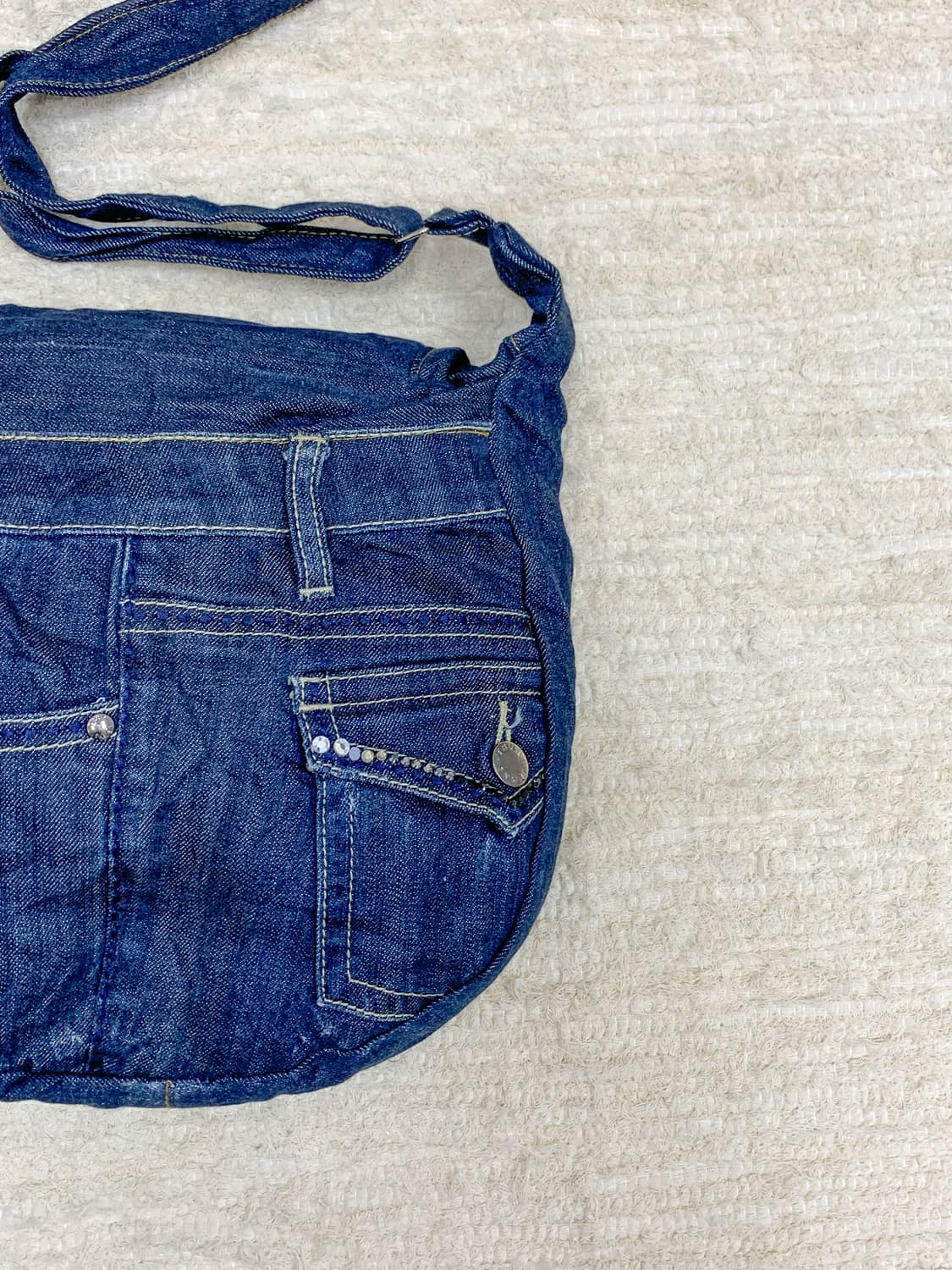 Blue Denim Cubic Crossbody Bag 상품이미지4