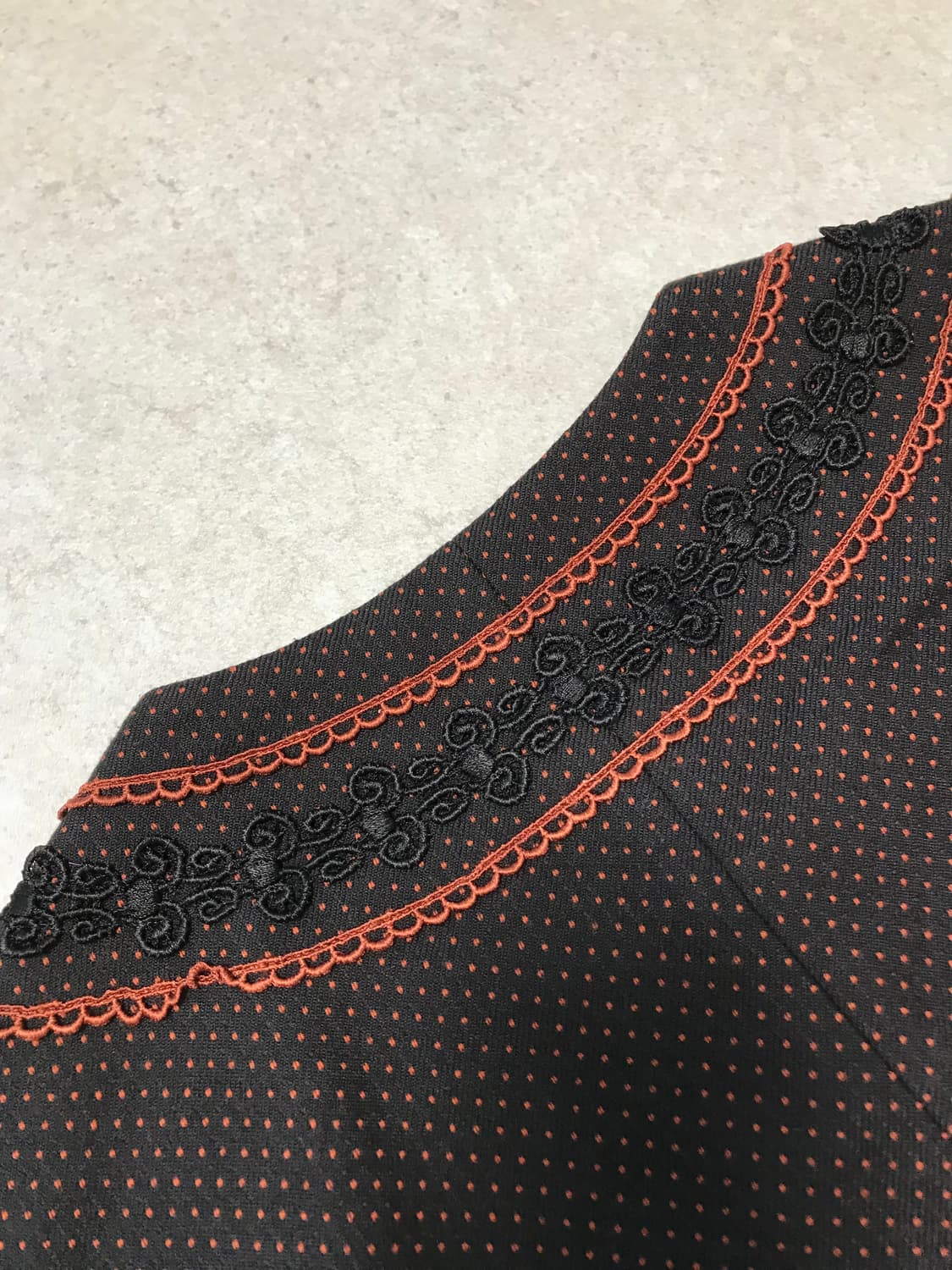 모리걸 도트 단추 숏자켓 브라운모리 라떼갸루 상품이미지5