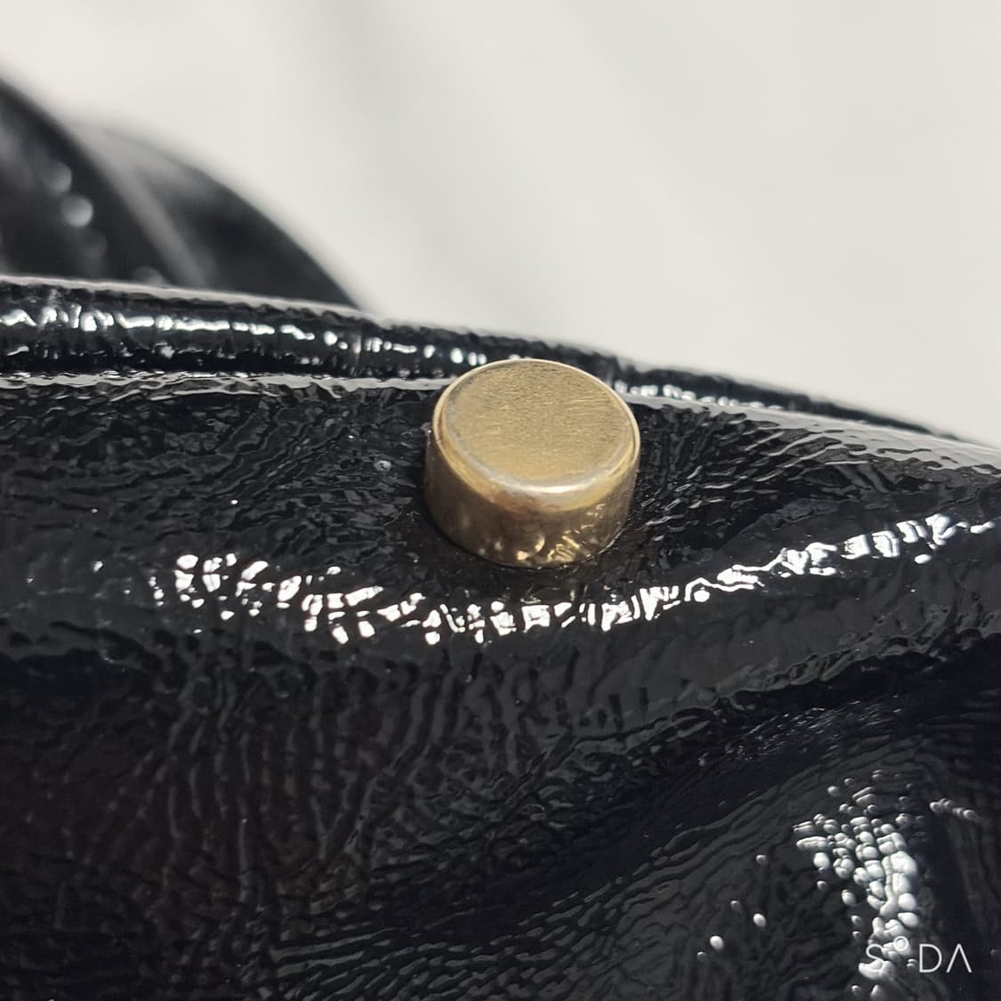 입생로랑 페이던트 숄더백 상품이미지4