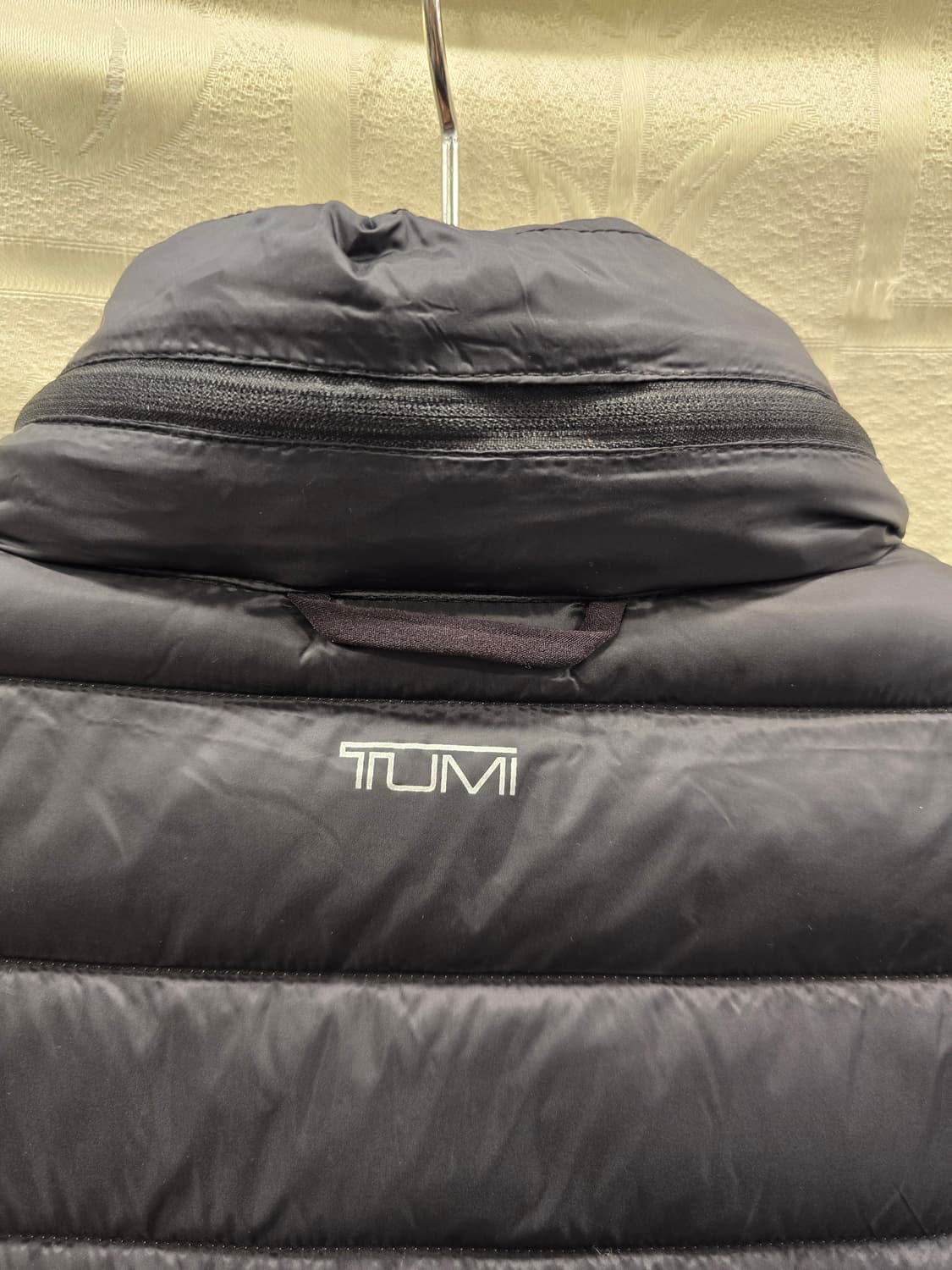 투미 TUMI 경량 패딩 점퍼 블랙 95 상품이미지7