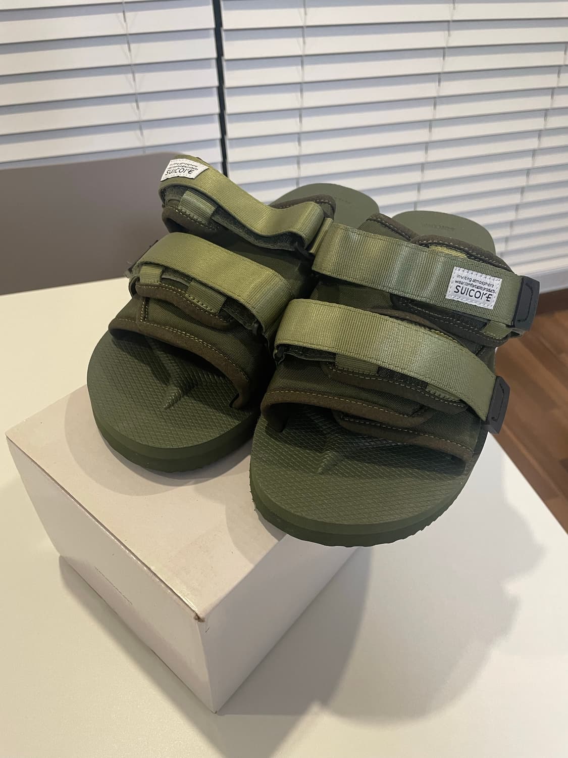 수이코크 MOTO-CAB 올리브 샌들 새제품 상품이미지1