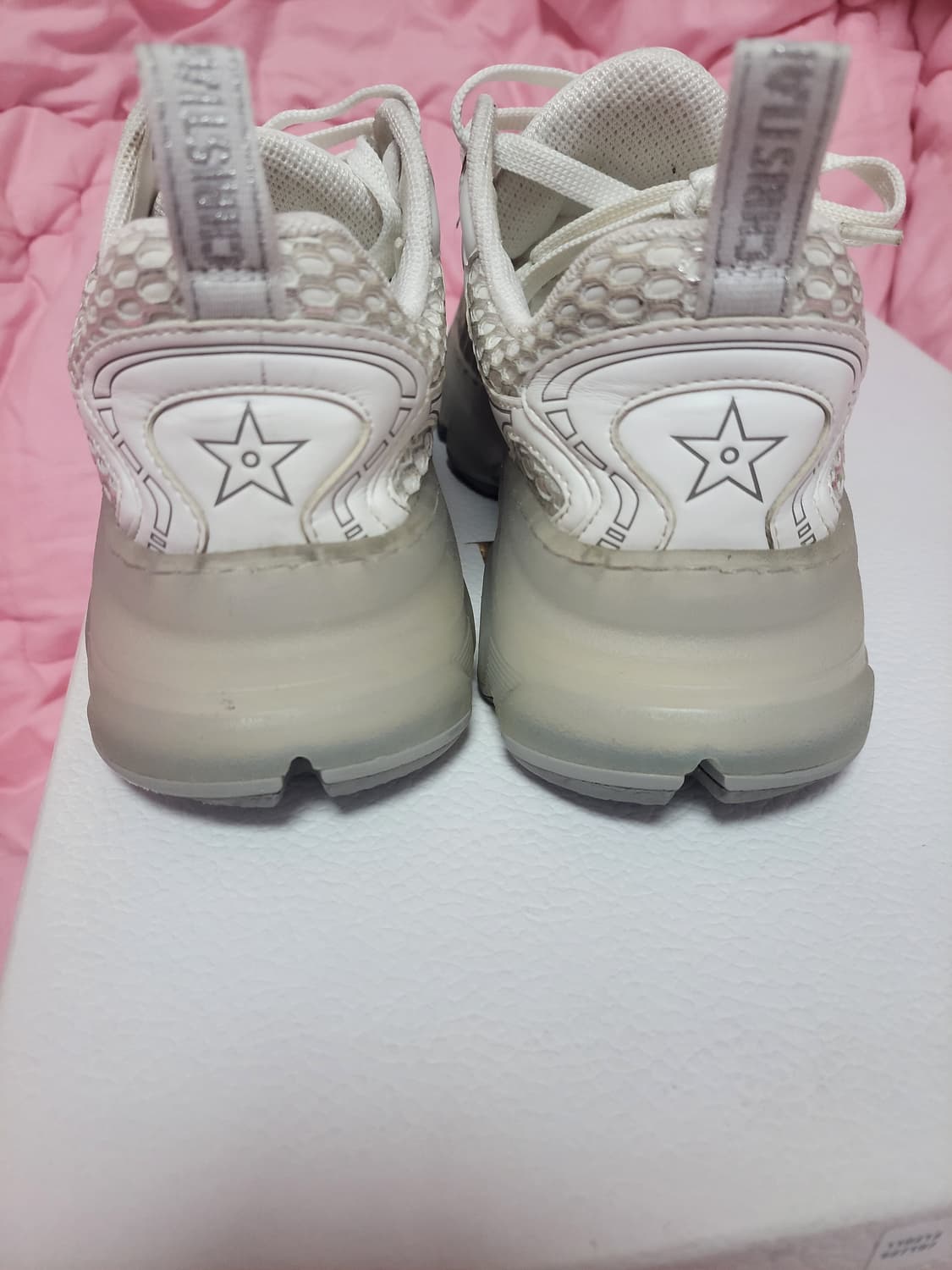 정품)급처명품세탁완료상태좋음!디올 바이브 스니커즈 별모양 밑창보강 운동화 상품이미지7