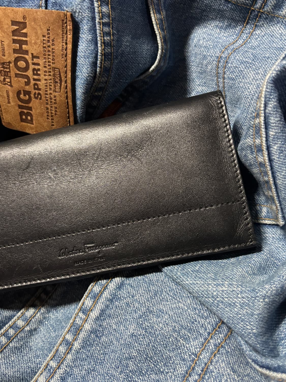 ferragamo long leather wallet  상품이미지3