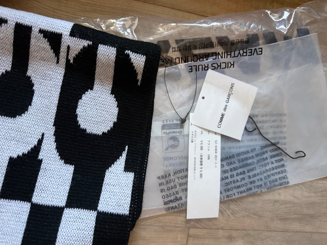 CDG 로고 체크 스카프 화이트 블랙 상품이미지1