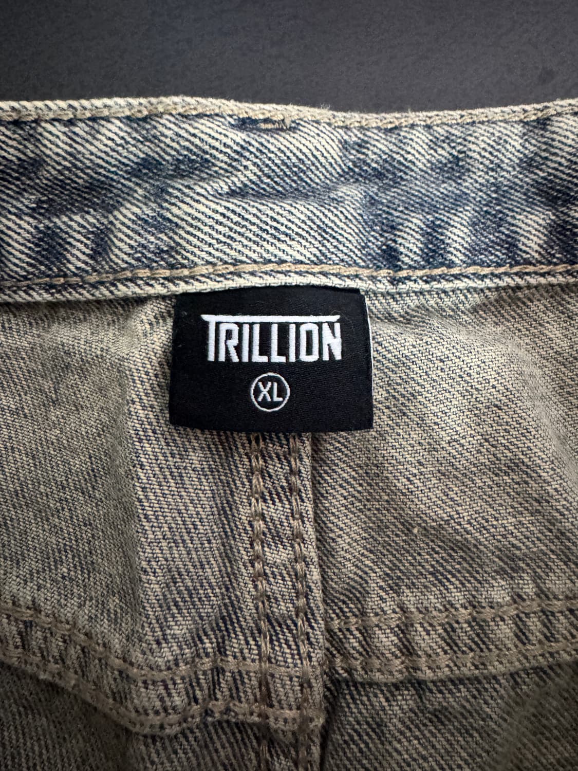 <새상품> 트릴리온 25년도 워싱 버뮤다 데님 팬츠 상품이미지3