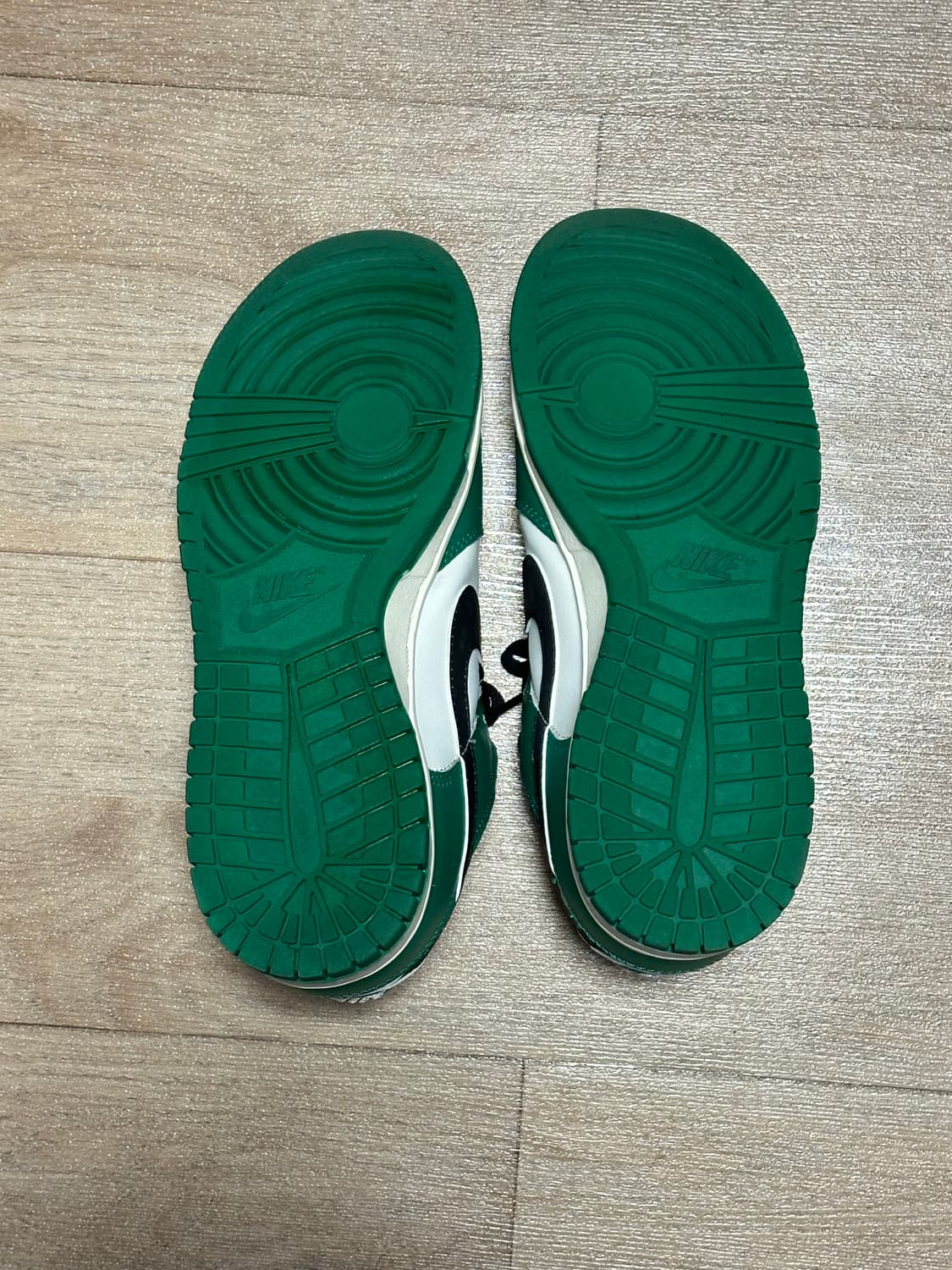 나이키 덩크 로우 레트로 SE 잭팟 말라카이트 265 상품이미지7