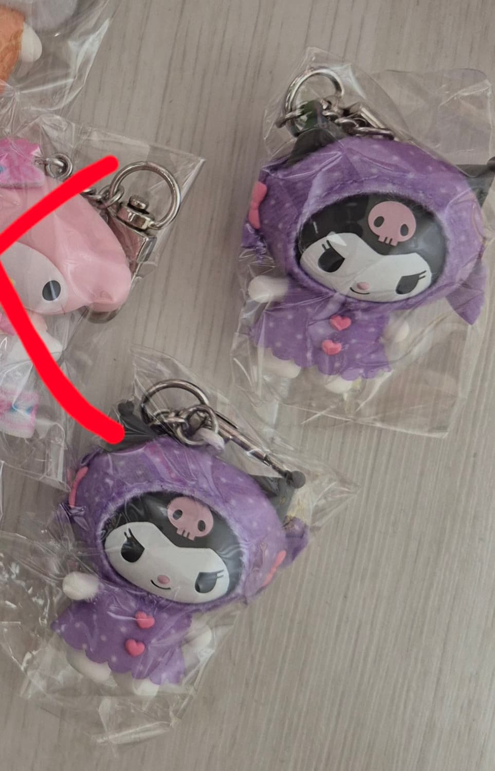 산리오 치비토모 2탄 스위츠 디저트 키링 챰 쿠로미 상품이미지1