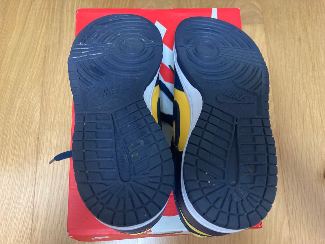 나이키 덩크 로우 바시티 메이즈 미시건 235 상품이미지4