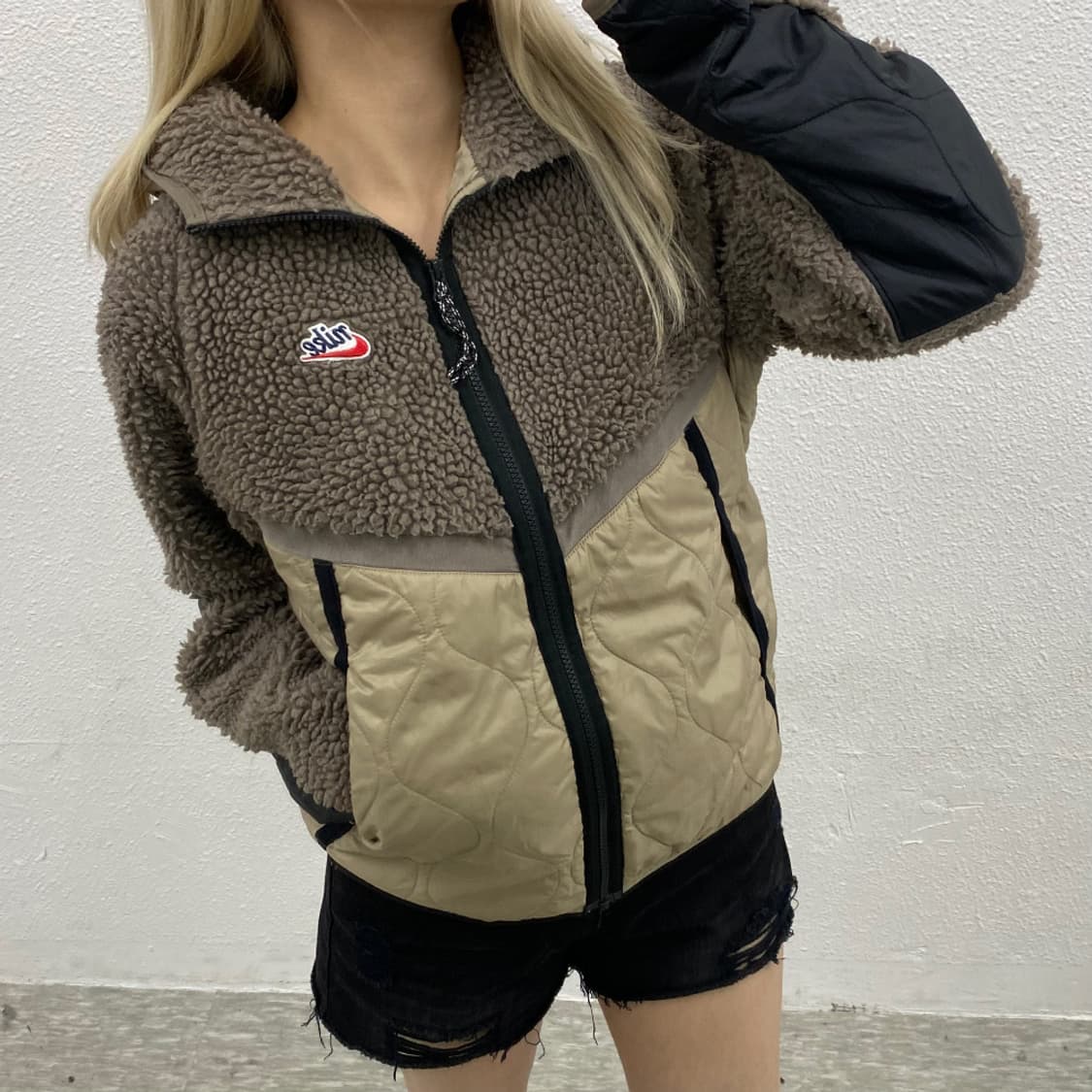 나이키 뮤트브라운 엄마는외계인 양털 후리스 S 상품이미지1