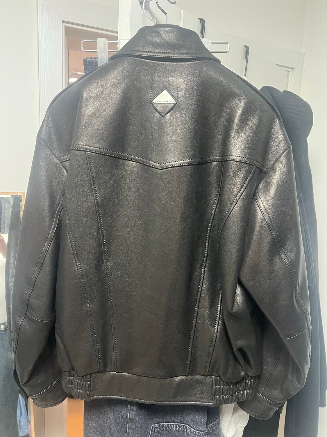 언지미크 25fw 나파슈렁큰 레더 L 상품이미지6