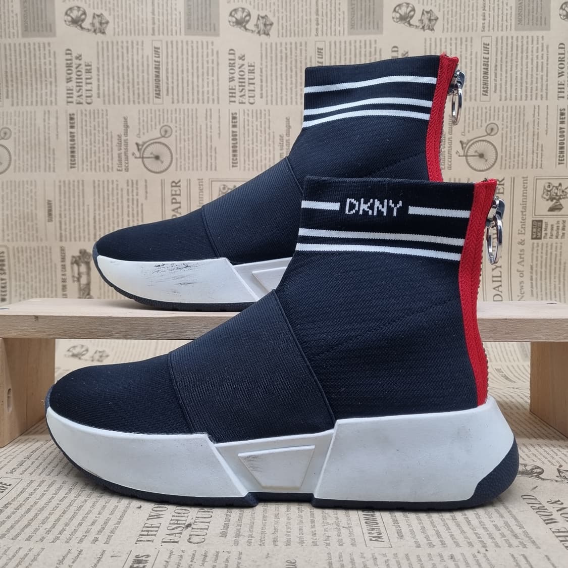 DKNY 여성삭스 스니커즈240 상품이미지1